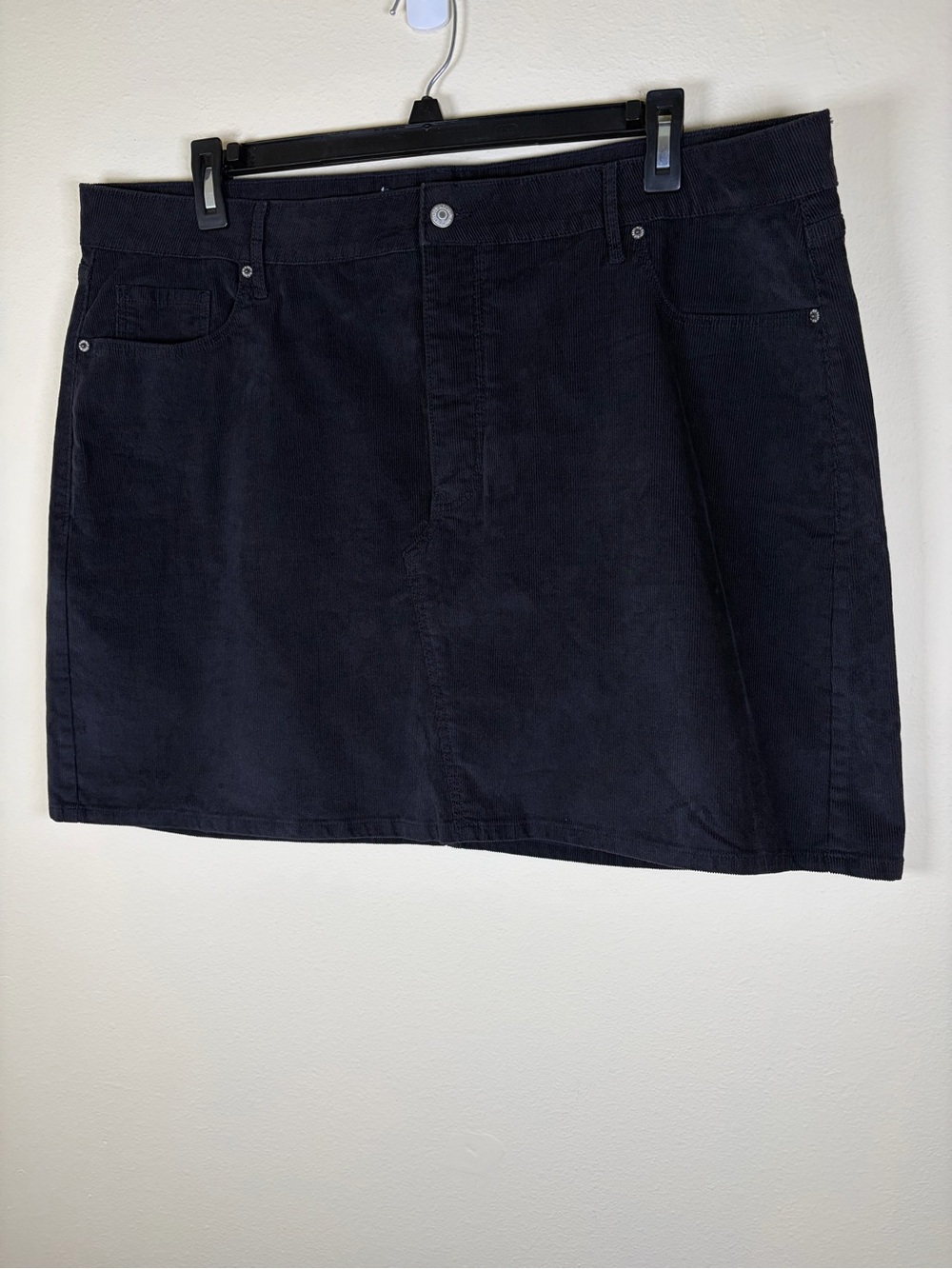 Old Navy Size 22 Black Corduroy High Rise Mini Skirt 5 Pocket Stretch